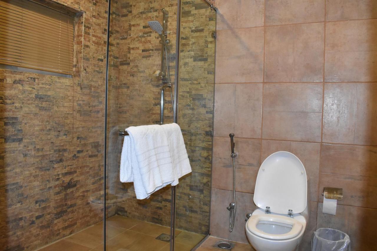 Safari Club 1 Hotel Равалпинди Екстериор снимка