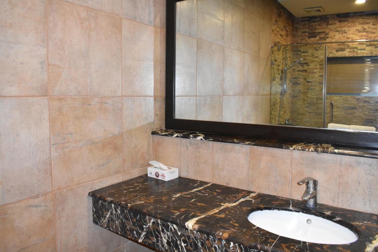 Safari Club 1 Hotel Равалпинди Екстериор снимка