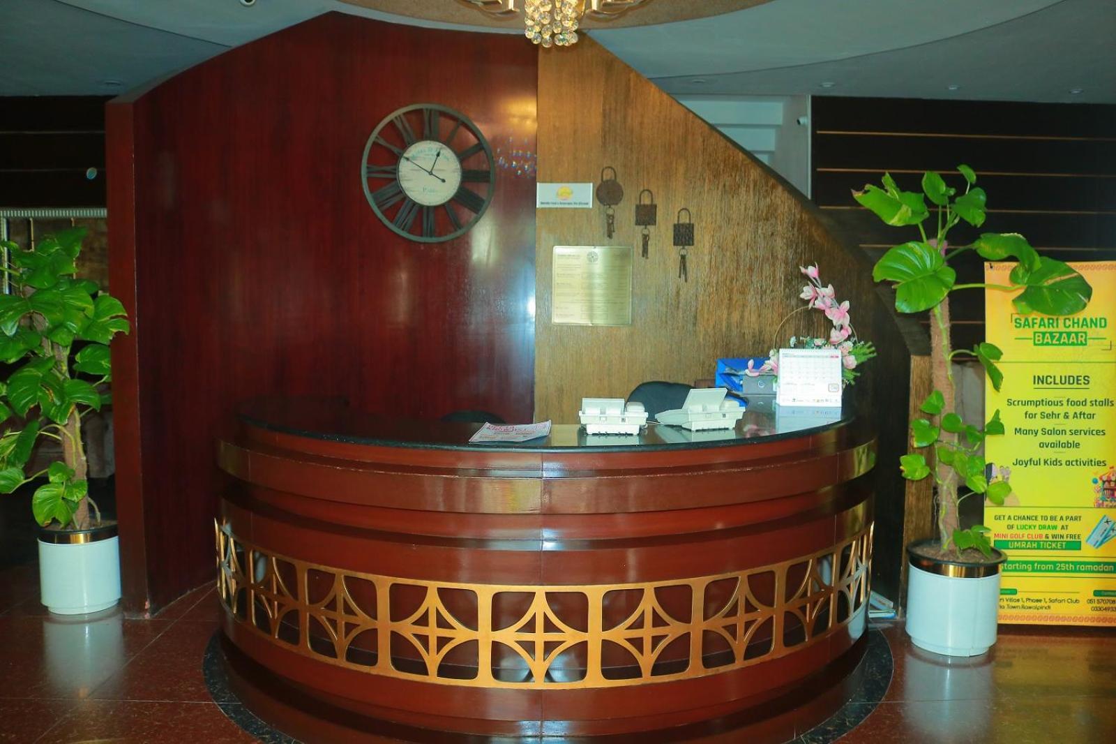 Safari Club 1 Hotel Равалпинди Екстериор снимка