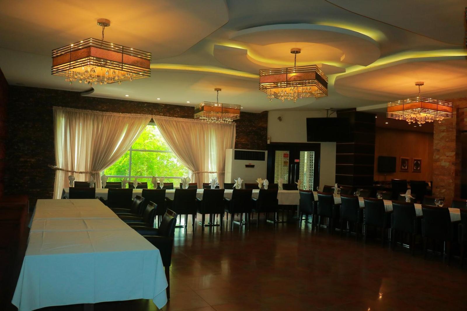 Safari Club 1 Hotel Равалпинди Екстериор снимка