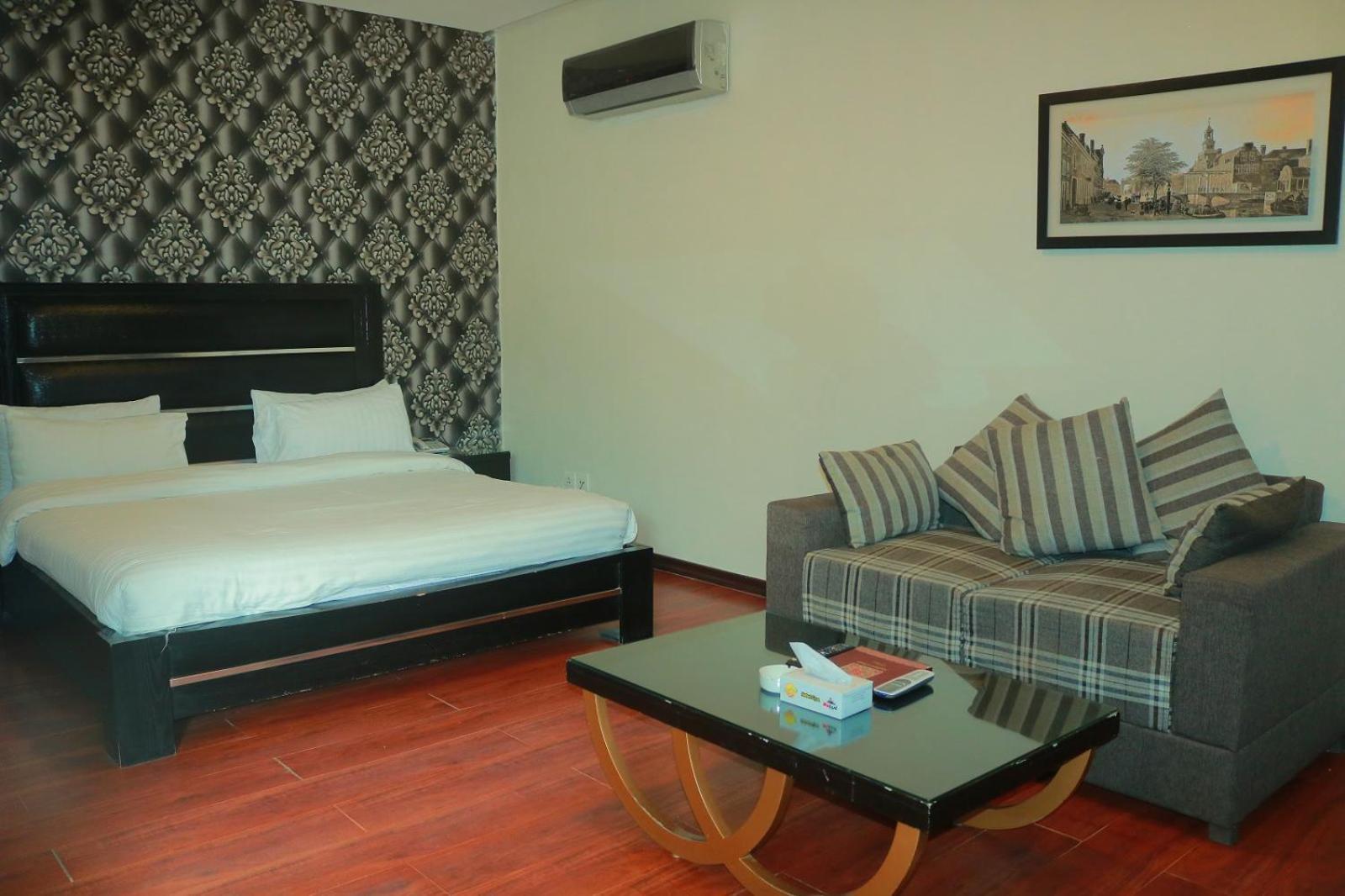 Safari Club 1 Hotel Равалпинди Екстериор снимка